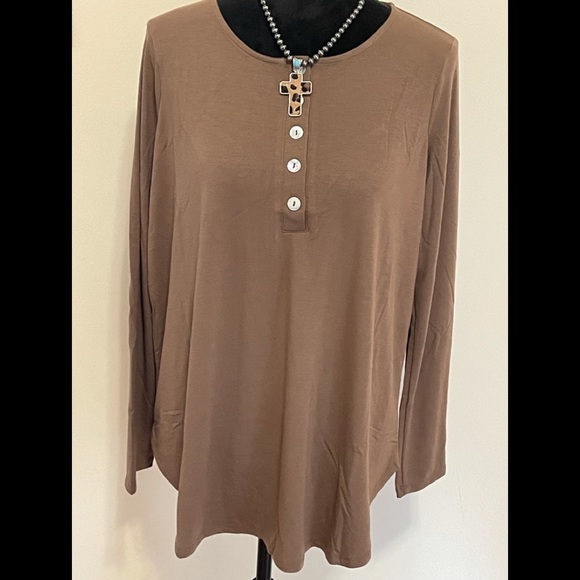 🎀 Women’s Henley Top Size Large - Picture 1 of 3